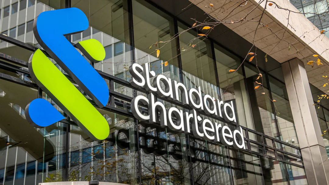 Standard Chartered Plans Mass Layoffs as Bank Leans Harder on AI